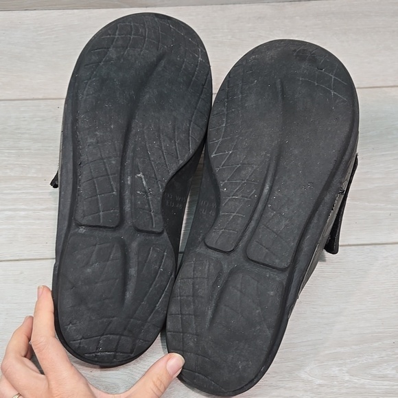 Oofos Mens Hook & Loop Black Slide Sandals Shoes Sz 13 main image 9